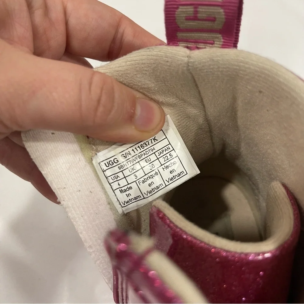 Ugg Robley Kids Pink Glitter Lace-Up Boots Size 4